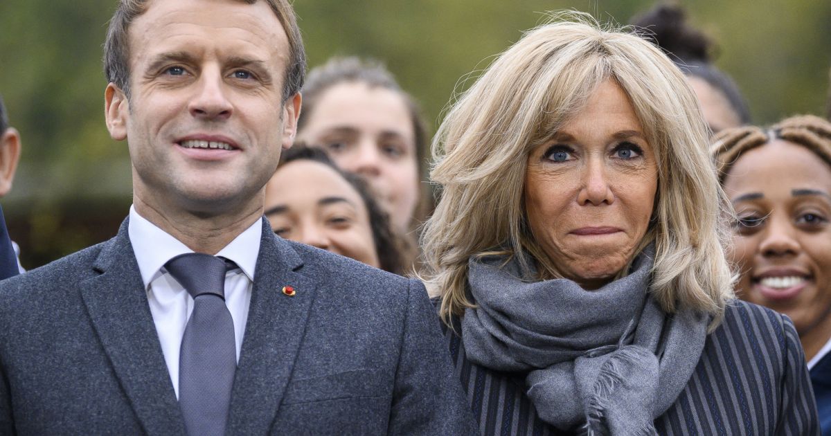 Le président de la République française, Emmanuel Macron et sa femme la ...