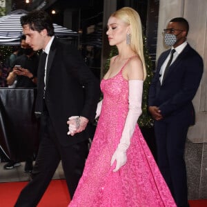 Brooklyn Beckham et sa fiancée Nicola Peltz - Les people à la sortie du Mark Hotel pour se rendre à la soirée du Met Gala (Met Ball) 2021 à New York, le 13 septembre 2021.