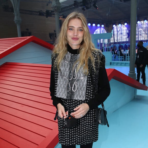 Natalia Vodianova au front row du défilé Homme Louis Vuitton automne-hiver 2022/2023 dans le cadre de la Fashion Week de Paris, France, le 20 janvier 2022. © Borde-Rindoff/Bestimage 