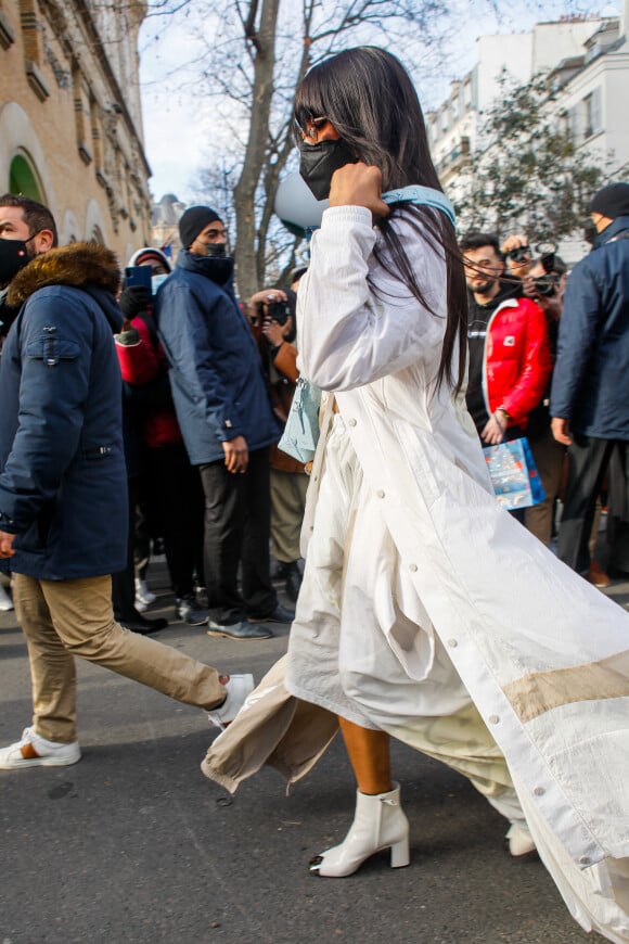 Naomi Campbell à la sortie du défilé Homme Louis Vuitton automne-hiver 2022/2023 dans le cadre de la Fashion Week de Paris, France, le 20 janvier 2022. © Veeren-Clovis/Bestimage 