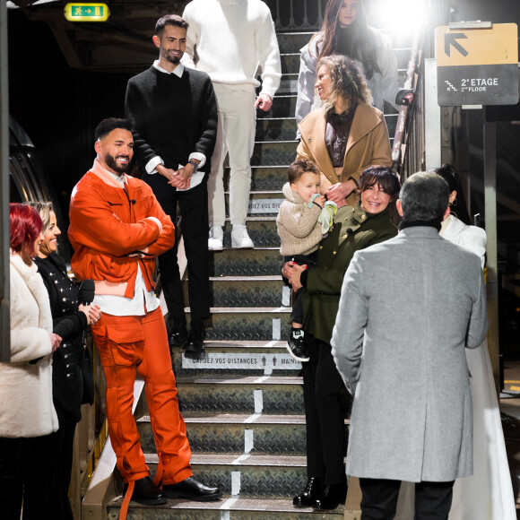 Exclusif - Paul Duchemin, Maya Pambaguian, Mael Nait-Chatal, Jessica Pacoca, Thomas Vergara, Marie-Luce (mère de Nabilla) et son petit-fils Milann, Coralie et Alex Dana (L5) - Surprises - Enregistrement de l'émission "La Chanson secrète 10" au 1er étage de la Tour Eiffel à Paris, diffusée le 22 janvier sur TF1 à 21h05 © Tiziano Da Silva / Bestimage