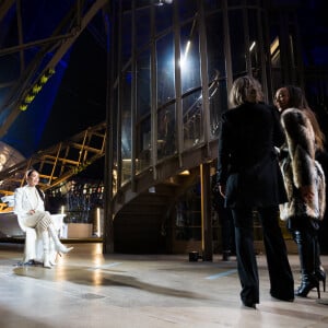 Exclusif - Nabilla Benattia, Louisy Joseph et Coralie (L5) - Surprises - Enregistrement de l'émission "La Chanson secrète 10" au 1er étage de la Tour Eiffel à Paris, diffusée le 22 janvier sur TF1 à 21h05 © Tiziano Da Silva / Bestimage 