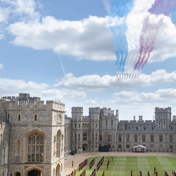 Trooping of the colour - La reine Elisabeth II d'Angleterre assiste seule à la cérémonie au chateau de Windsor le 12 juin 2021.