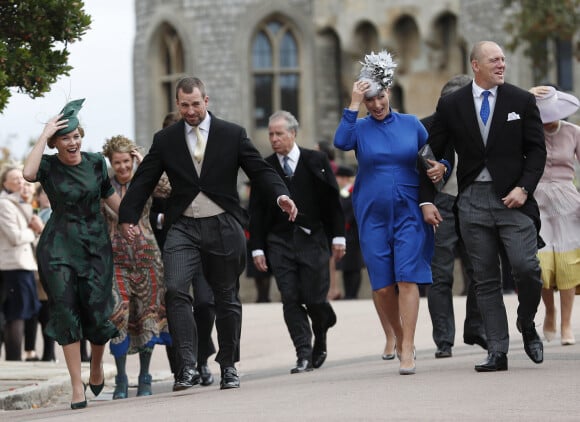 Autumn Phillips et Peter Phillips, Mike Tindall et sa femme Zara Tindall (Zara Phillips) - Sorties après la cérémonie de mariage de la princesse Eugenie d'York et Jack Brooksbank en la chapelle Saint-George au château de Windsor le 12 octobre 2018.