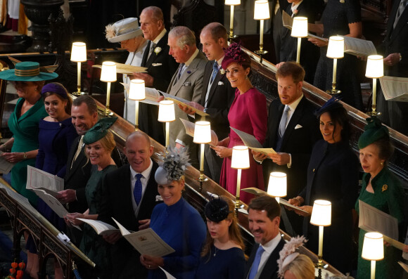 La reine Elisabeth II d'Angleterre et le prince Philip, duc d'Edimbourg, Le prince William, duc de Cambridge, et Catherine (Kate) Middleton, duchesse de Cambridge, Le prince Harry, duc de Sussex, et Meghan Markle, duchesse de Sussex, la princesse Anne, Sarah Ferguson, duchesse d'York et la princesse Beatrice d'York, Peter Phillips, Autumn Phillips, Mike Tindall, Zara Tindall, Lady Louise Mountbatten-Windsor et le prince Pavlos de Grèce - Cérémonie de mariage de la princesse Eugenie d'York et Jack Brooksbank en la chapelle Saint-George au château de Windsor, Royaume Uni le 12 octobre 2018.