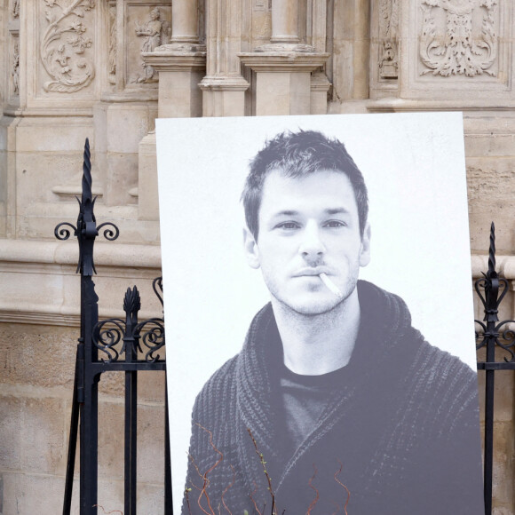 Elisabeth Tanner, Nathalie Baye - Sorties des obsèques (bénédiction) de Gaspard Ulliel en l'église Saint-Eustache à Paris. Le 27 janvier 2022 © Jacovides-Moreau / Bestimage