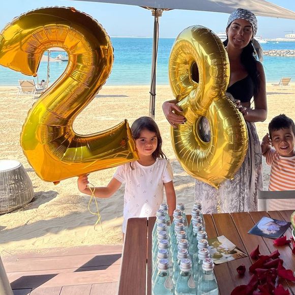 Cristiano Ronaldo et Georgina Rodriguez en vacances à Dubaï avec leurs enfants. © Instagram / Georgina Rodriguez