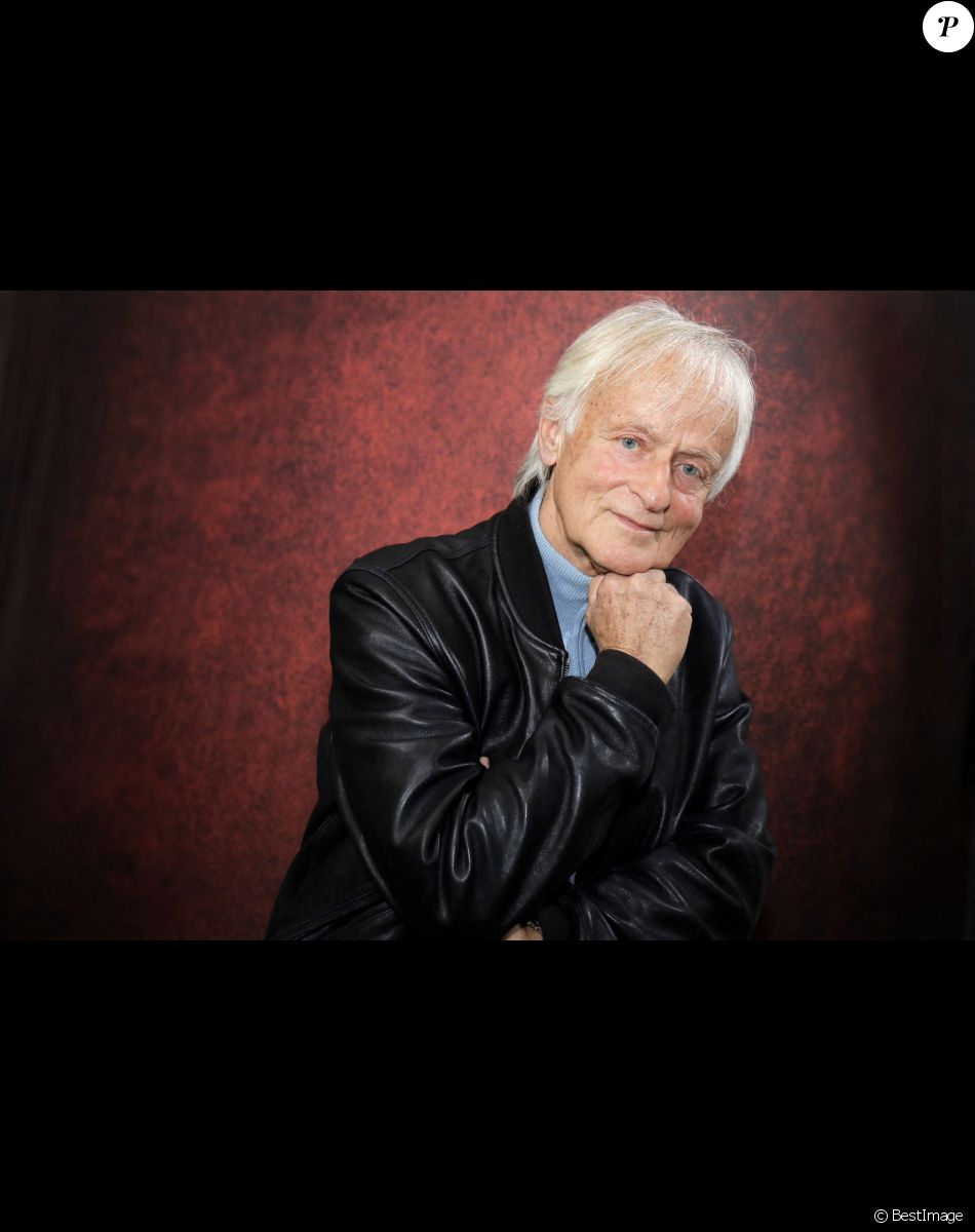 Portrait du Chanteur Dave lors de l'enregistrement de l'émission "L'instant de Luxe" à Paris