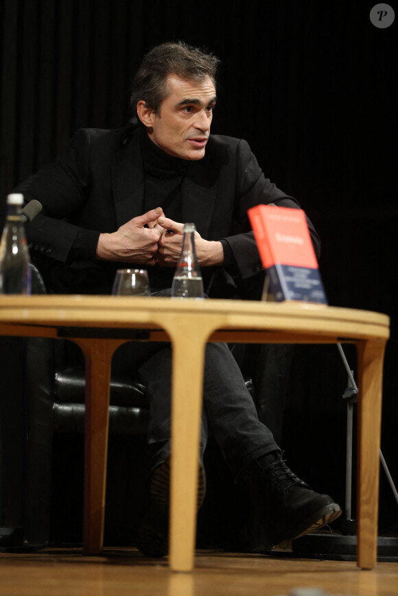 Raphaël Enthoven lors de la présentation de son livre "Krasnaïa", paru aux Editions de l'Observatoire, à la station Ausone à la librairie Mollat à Bordeaux. Le 21 janvier 2022