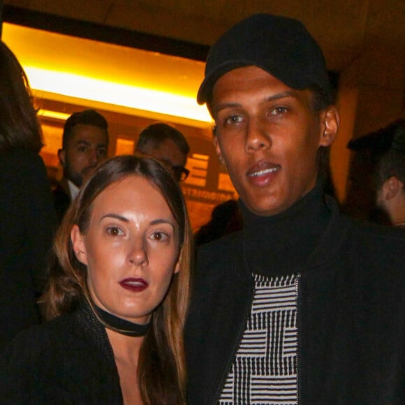 Le chanteur Stromae et sa femme Coralie Barbier - Défilé de mode "Kenzo" collection prêt-à-porter Printemps-Eté 2017 lors de la Fashion Week de Paris à la Cité de l'architecture et du patrimoine au Trocadéro à Paris, France, le 4 octobre 2016. © Agence/Bestimage 