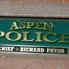 Charlie Sheen a été arrêté le 25 décembre 2009 à Aspen.