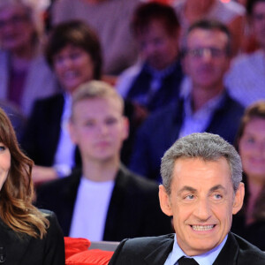 Exclusif - Prix Spécial - Carla Bruni-Sarkozy, Nicolas Sarkozy et Michel Drucker - Enregistrement de l'émission "Vivement Dimanche" à Paris le 30 septembre 2019. Diffusion le 06/10/2019 sur France 2 . © Guillaume Gaffiot/Bestimage 