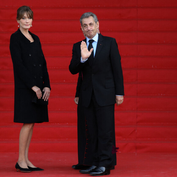 Nicolas Sarkozy et sa femme Carla Bruni - Arrivées en l'église Saint-Sulpice pour les obsèques de l'ancien président de la République Jacques Chirac à Paris le 30 septembre 2019 © Stéphane Lemouton / Bestimage 