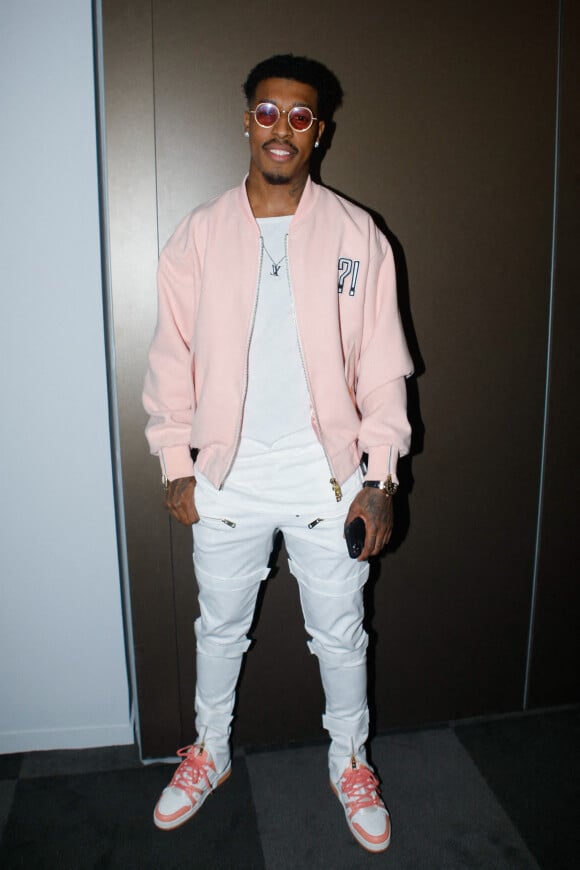 Exclusif - Presnel Kimpembe (PSG - champion du monde 2018 avec l'équioe de France de football) - Défilé pret-à-porter "Birds Opera" de la marque "CHMPS ?! PARISSE", premier défilé hybride hologramme / présentiel pour sa collection homme automne / hiver 2022 à l'hôtel Pullman Paris tour Eiffel à Paris, France, le 24 janvier 2022. © Christophe Clovis / Bestimage