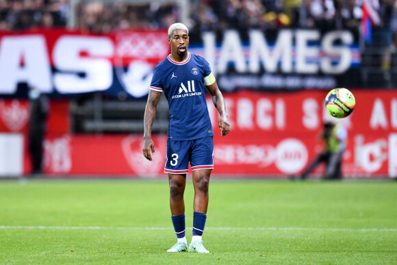 Presnel Kimpembe lors du match de championnat de Ligue 1 Uber Eats opposant le Stade Brestois 29 au Paris Saint-Germain Football Club (PSG) au stade Francis Le Blé à Brest, France, le 20 août 2021. Le PSG a gagné 4-2. © Philippe Lecoeur/Panoramic/Bestimage