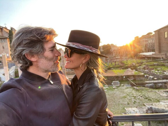 Laeticia Hallyday et Jalil Lespert lors de leur week-end en amoureux à Rome. Octobre 2020