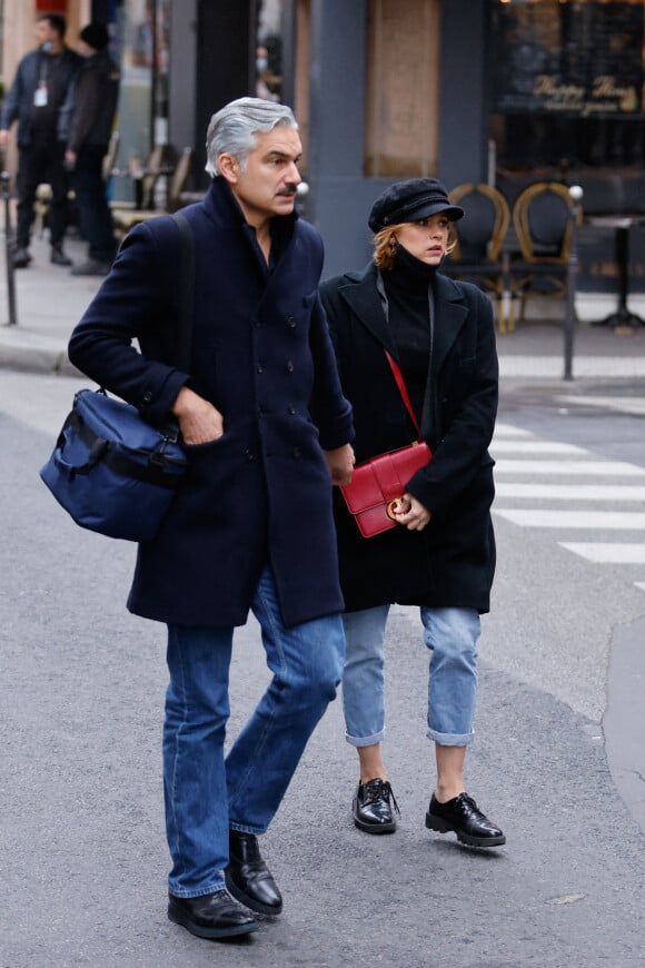 François Vincentelli et sa compagne Alice Dufour - Arrivées aux obsèques de Thierry Mugler au temple protestant de l'Oratoire du Louvre à Paris le 4 février 2022.