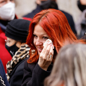 Cindy Sander - Sorties des obsèques de Thierry Mugler au temple protestant de l'Oratoire du Louvre à Paris le 4 février 2022.