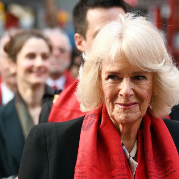 Le prince Charles, prince de Galles, et Camilla Parker Bowles, duchesse de Cornouailles, visitent Chinatown à l'occasion du Nouvel An lunaire à Londres, Royaume Uni, le 1er février 2022. 