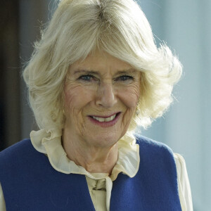 Camilla Parker Bowles, duchesse de Cornouailles, inaugure l'aile "Marcela Botnar" de l'Institut Botnar pour les sciences musculosquelettiques de l'Université d'Oxford, le 26 janvier 2022.