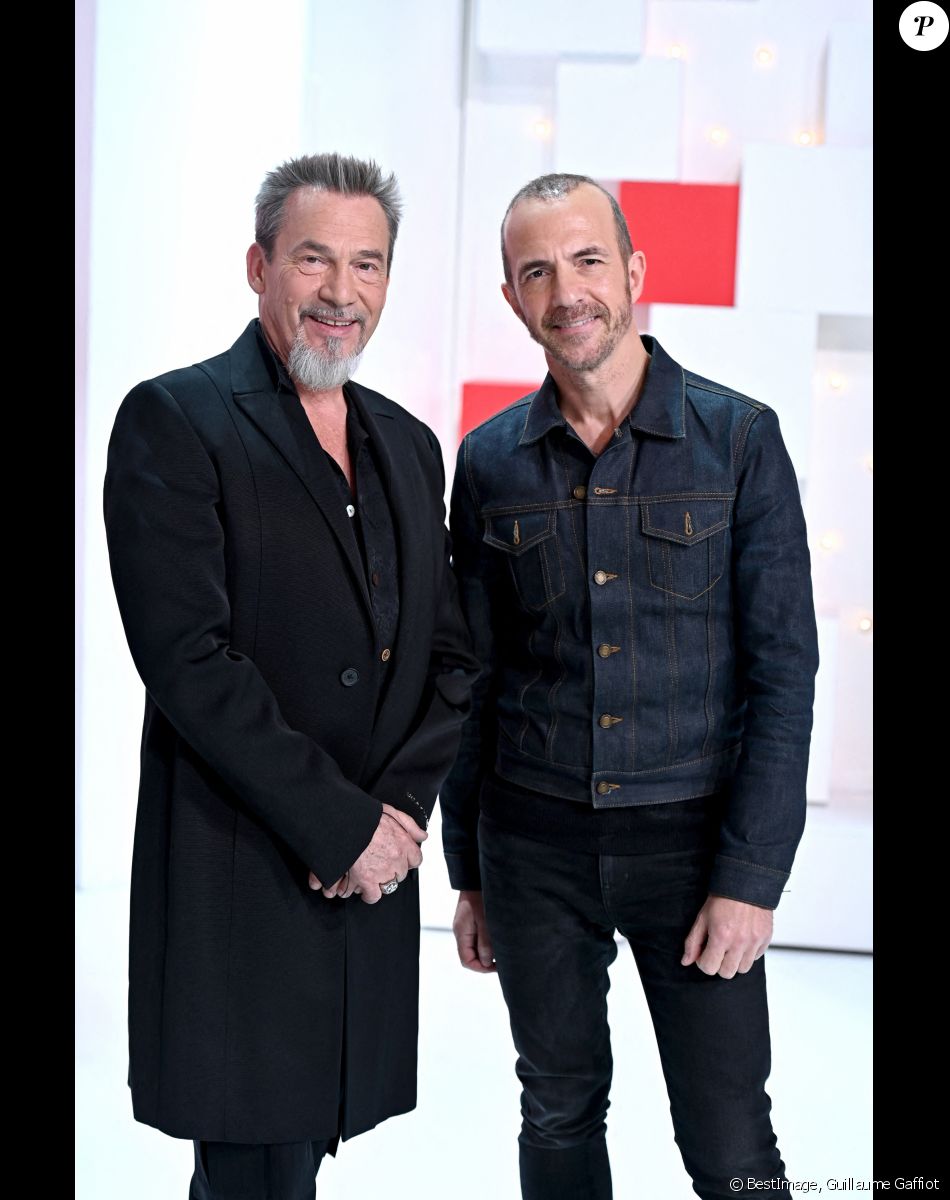 Exclusif - Florent Pagny et Calogero - Enregistrement de l'émisssion Vivement dimanche au studio Gabriel, presentée par Michel Drucker . Diffusion sur France 2 le 21 Novembre 2021 . © Guillaume Gaffiot / Bestimage