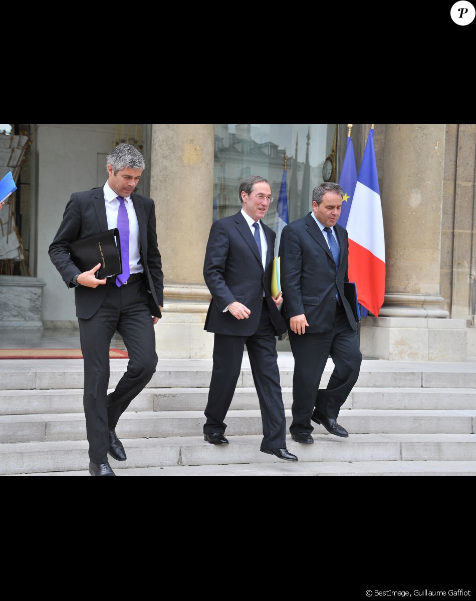 Info - Claude Guéant remis en liberté, il sort de prison - Wauquiez, Guéant et Bertrand . © Guillaume Gaffiot /Bestimage
