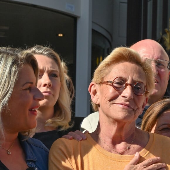 Deux jours après le verdict du procès pour fraude fiscale des époux Balkany, Isabelle Balkany est allée à la rencontre de Levalloisiens le jour du marché sur la place de la mairie à Levallois-Perret, France, le 15 septembre 2019. Son mari le maire de Levallois-Perret, Patrick Balkany est incarcéré à la prison de la Santé depuis 2 jours. © Francis Petit/Bestimage