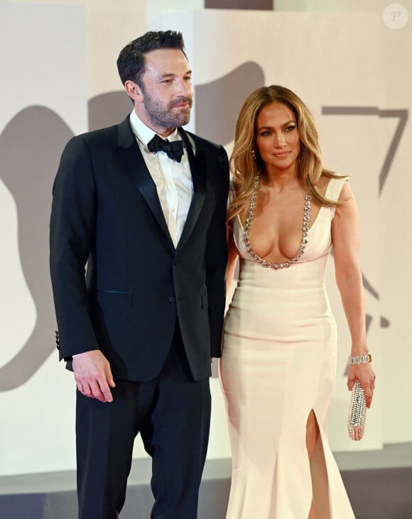 Ben Affleck et Jennifer Lopez affichent leur amour retrouvé sur le red carpet du film "The last Duel" lors du 78ème festival international du film de Venise, la Mostra le 10 septembre 2021. 