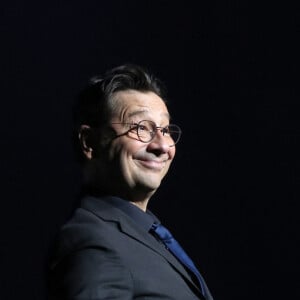 Laurent Gerra, imitant ici François Hollande, joue son spectacle "Sans Modération", Salle Pleyel à Paris le 09 janvier 2022 © Bertrand Rindoff Petroff / Bestimage 