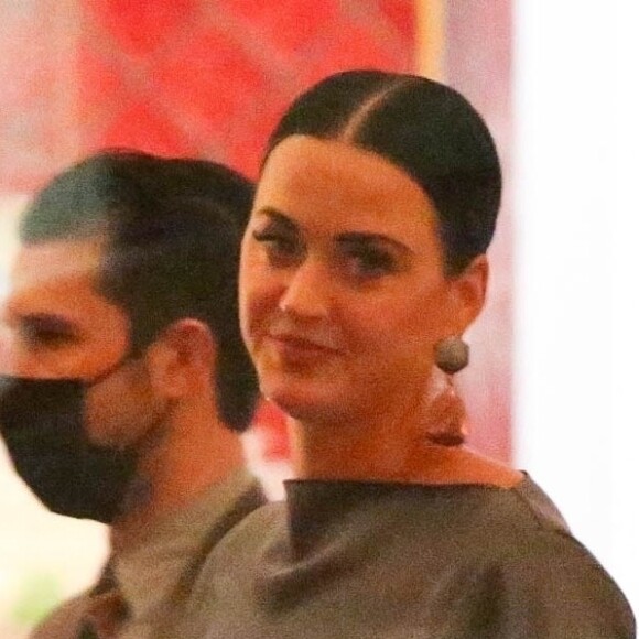 Exclusif - Orlando Bloom fête son 45ème anniversaire avec sa compagne Katy Perry et leurs amis au restaurant "Mother Wolf" à Los Angeles, le 14 janvier 2022.