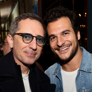 Exclusif - Gad Elmaleh et le chanteur Amir - After de l'avant-première du film "Maison de retraite" à Paris le 10 février 2022. © Rubens Hazon/Bestimage