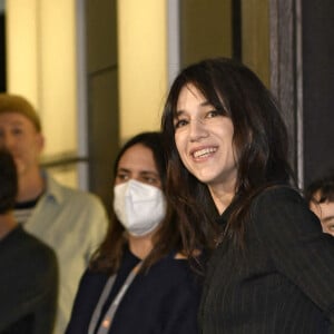 Charlotte Gainsbourg au photocall du film "Les passagers de la nuit" lors de la 72ème édition du festival international du film de Berlin (La Berlinale 2022), le 13 février 2022. © Future-Image via Zuma Press/Bestimage 