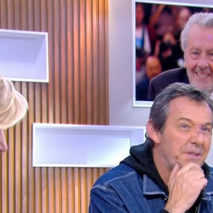 Jean-Luc Reichmann raconte sur le plateau de C à Vous comment Alain Delon l'a mis en garde pour protéger sa femme Nathalie au début de leur relation