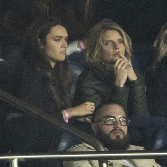 Diane Leyre (Miss France 2022) et Sylvie Tellier - People lors de la huitième de finale aller de la Ligue des champions entre le PSG et le Real Madrid au Parc des Princes à Paris le 15 février 2022. © Cyril Moreau/Bestimage