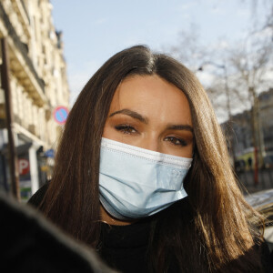 Exclusif - Diane Leyre, Miss France 2022 à la sortie des studios RTL à Neuilly-sur-Seine, France, le 6 janvier 2022.