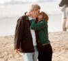 Elizabeth Hurley et son ex-mari Steve Bing à Santa Monica. Le 28 décembre 2000.