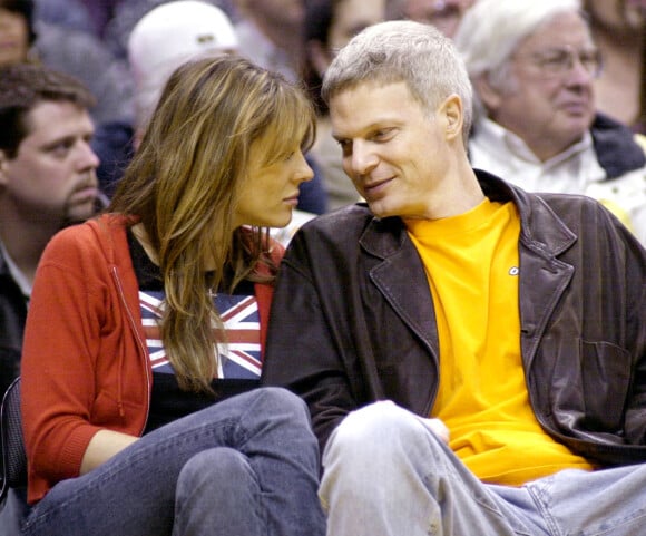 Elizabeth Hurley et son ex-mari Steve Bing à Los Angeles. Le 9 novembre 2001.
