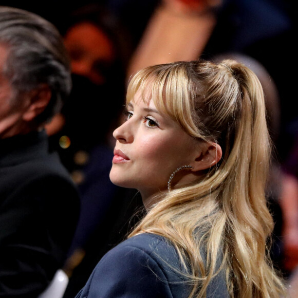 Exclusif - La chanteuse Angele - Enregistrement de l'émission "Le grand échiquier" à Paris, présentée par C.Chazal, et diffusée le 20 décembre sur France 3. Le 25 Novembre 2021 © Dominique Jacovides / Bestimage