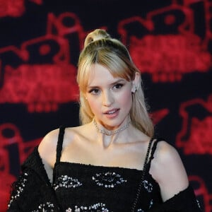 Angèle lors de la 23ème édition des NRJ Music Awards 2021 au Palais des Festivals de Cannes, le 20 novembre 2021. 