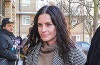 Courteney Cox avoue avoir abusé du botox : "Toutes ces injections que je fais à mon visage..."
