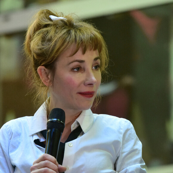 Julie Depardieu durant la 157ème vente aux enchères des vins des Hospices de Beaune à Beaune le 19 novembre 2017 © Giancarlo Gorassini/Bestimage