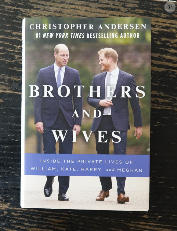 Sortie du livre de C. Andersen "Brothers and Wifes - Inside the private lifes of William, Kate, Harry and Meghan". Londres, le 30 novembre 2021. 