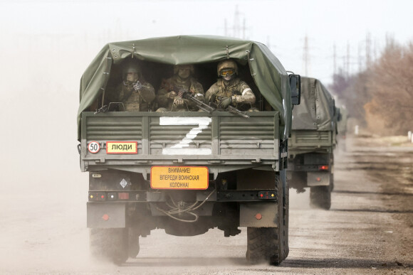 Une colonne de blindés russes approchent de la frontière avec l'Ukraine. Le 24 février 2022.