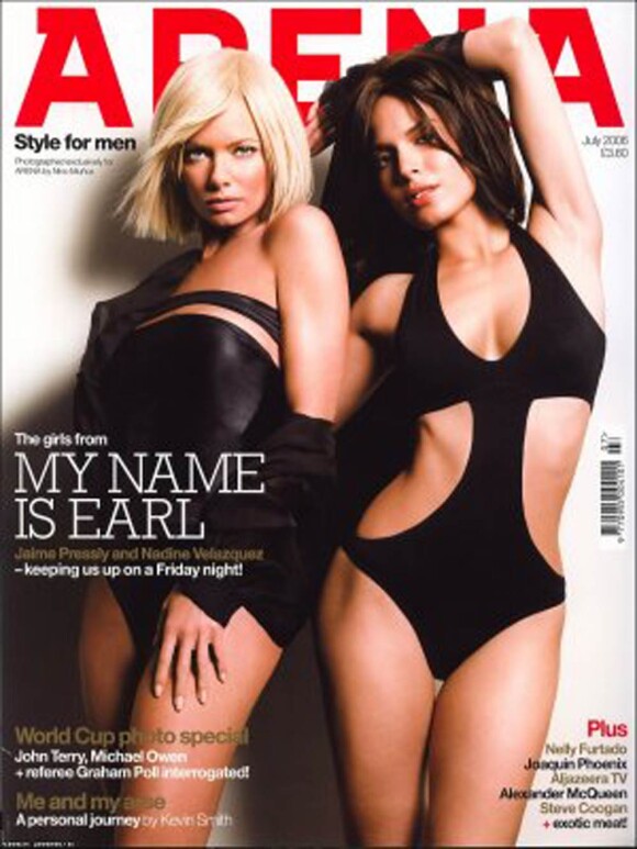 Les sublimes Jaime Pressly et Nadine Velazquez de My name is Earl en couverture d'Arena.