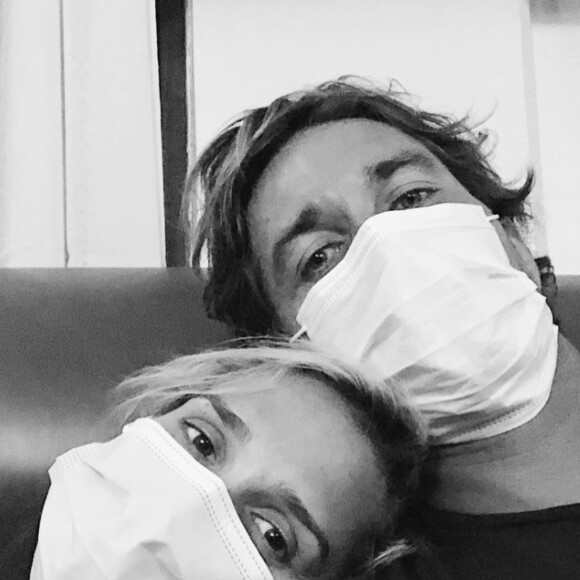 Camille Lou et son amoureux le sportif Romain Laulhe, fous amoureux sur Instagram.