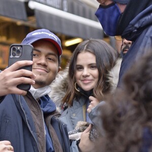 Selena Gomez sur le tournage de la saison 2 de "Only Murders in the Building" à New York le 24 février 2022.