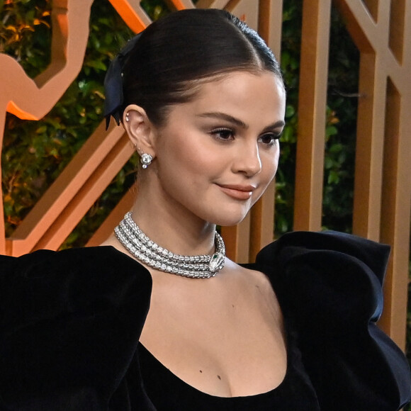 Selena Gomez - 28e cérémonie des SAG Awards au Barker Hangar de Santa Monica. @ Jim Ruymen/UPI/ABACAPRESS.COM