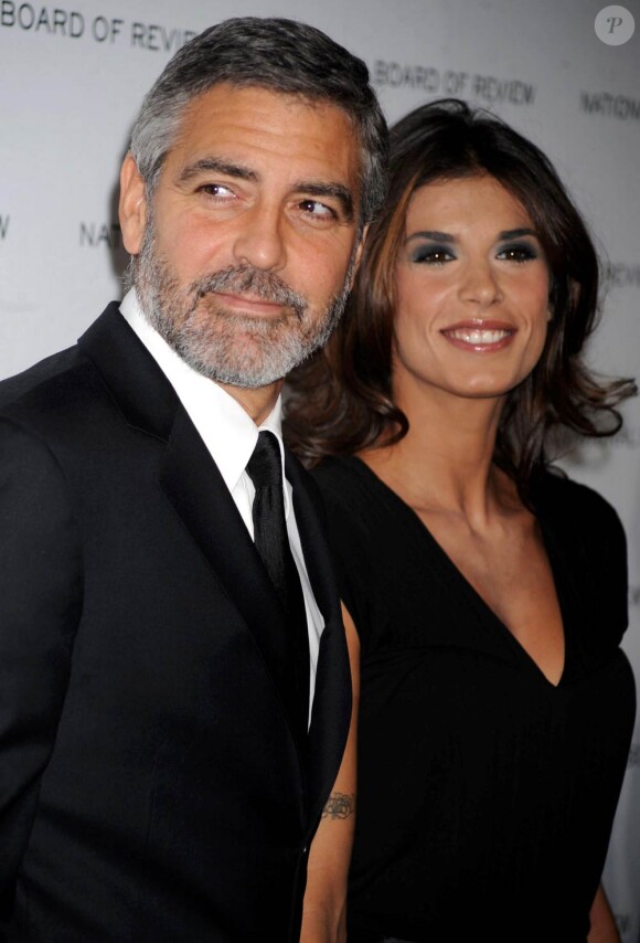 Le séduisant George Clooney et la grâcieuse Elisabetta Canalis, à l'occasion du gala de la National Board of Review of Motion Pictures Awards, qui s'est tenu au Cipriani de New York, le 12 janvier 2010.