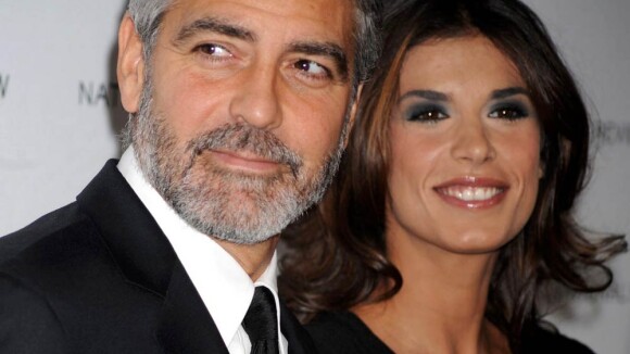 George Clooney et sa superbe Elisabetta Canalis sont entourés de stars... mais on ne voit qu'eux !