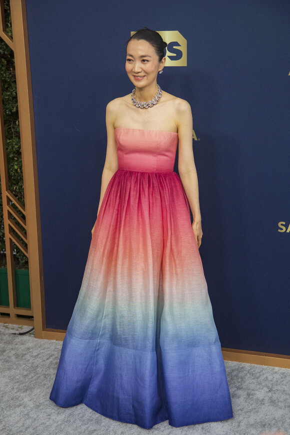 Kim Joo-ryoung (de la série Squid Game) assiste à la 28ème cérémonie des "Screen Actors Guild Awards" ("SAG Awards") à Santa Monica. Le 27 février 2022.